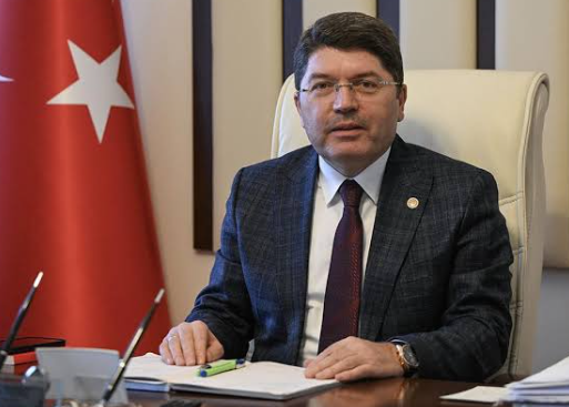 Yılmaz Tunç: "Ordu'da saldırıya uğrayan Cumhuriyet Savcısı Koca ve ailesine geçmiş olsun dileklerimi iletiyorum"